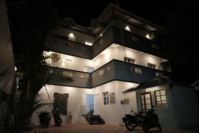 Villas & Spaces