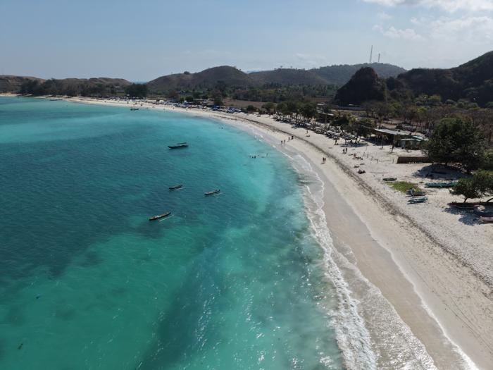 aerial bay beach curve